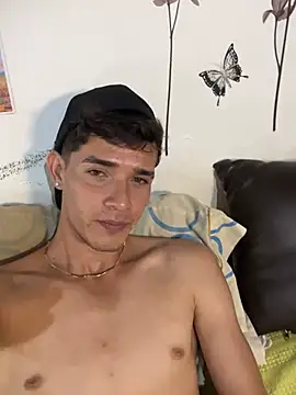 cristofer 988 online show from March 10, 2025, 4:28 am