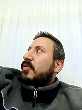 Snapshot of Karizmatikman chatting on February 21, 2026, 3:47 pm Karizmatikman online show from February 21, 2026, 3:47 pm