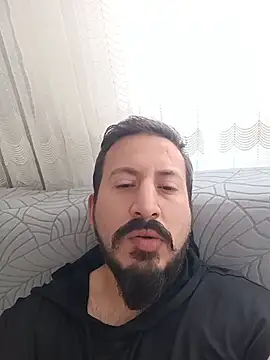 Snapshot of Karizmatikman chatting on June 23, 2026, 12:03 pm Karizmatikman online show from June 23, 2026, 12:03 pm