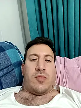 Snapshot of Karizmatikman chatting on February 24, 2025, 10:36 pm Karizmatikman online show from February 24, 2025, 10:36 pm