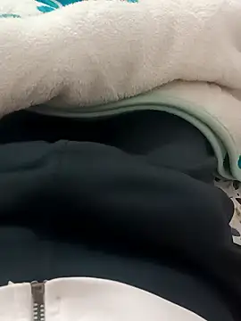 Snapshot of zazaza12ratyuijgg chatting on January 12, 2026, 2:35 pm zazaza12ratyuijgg online show from January 12, 2026, 2:35 pm