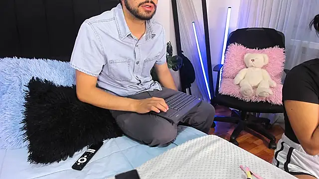 -soulmate-s online show from March 25, 2026, 4:06 pm