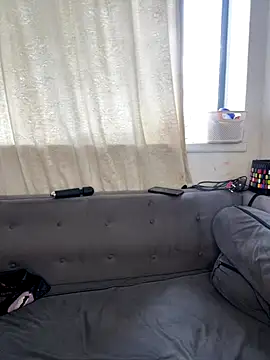 Cocowett online show from November 19, 2025, 8:47 am