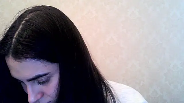 Snapshot of Kashtanka_ chatting on December 23, 2025, 9:08 am Kashtanka online show from December 23, 2025, 9:08 am