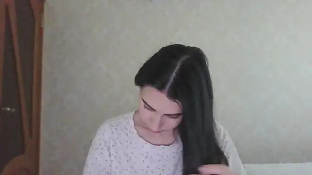 Snapshot of Kashtanka_ chatting on July 13, 2026, 12:59 pm Kashtanka online show from July 13, 2026, 12:59 pm