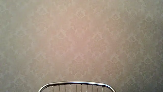 Snapshot of Kashtanka_ chatting on November 27, 2025, 5:57 pm Kashtanka online show from November 27, 2025, 5:57 pm