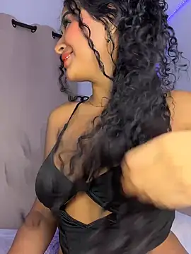 Snapshot of quianna_ chatting on April 18, 2026, 7:07 pm quianna online show from April 18, 2026, 7:07 pm