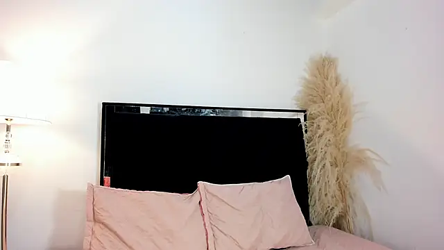 lilithTeen1  online show from April 14, 2026, 3:55 am