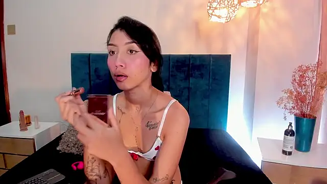 Snapshot of MelissaFoxx chatting on June 8, 2026, 12:16 pm MelissaFoxx online show from June 8, 2026, 12:16 pm