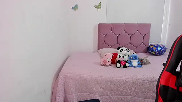 hotbbc wife online show from November 27, 2025, 8:42 pm