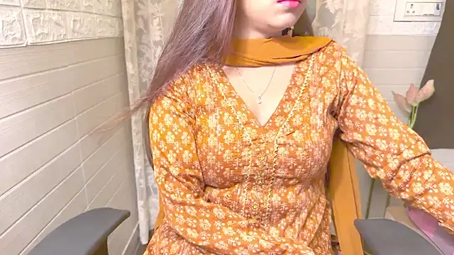 Snapshot of Your_Sassy_Goddess chatting on March 19, 2025, 4:45 pm Your Sassy Goddess online show from March 19, 2025, 4:45 pm