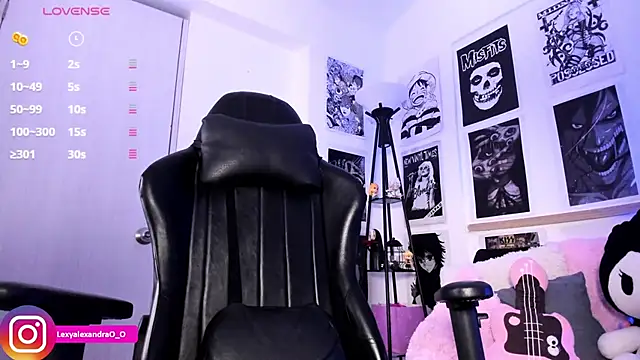 Snapshot of Lexyjoycce chatting on February 21, 2026, 9:06 pm Lexyjoycce online show from February 21, 2026, 9:06 pm