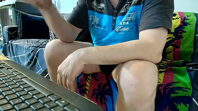bi boy skype online show from May 21, 2026, 5:43 pm