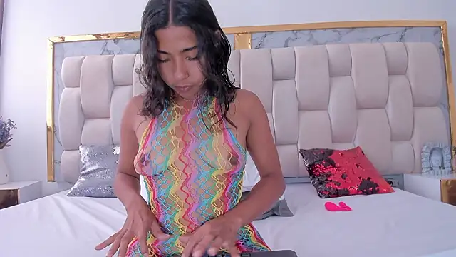 Hanna lens online show from March 26, 2026, 4:05 pm