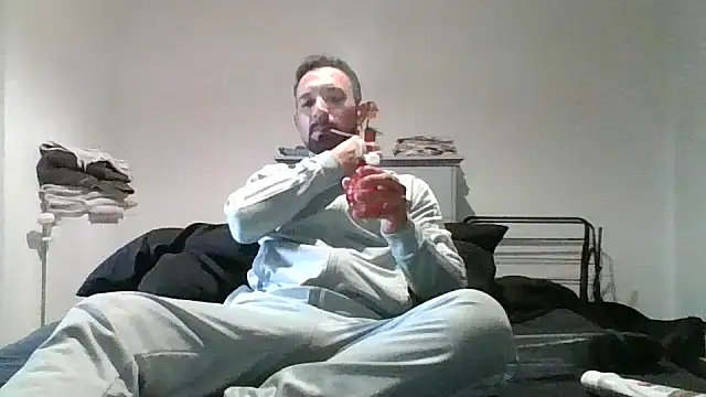 Snapshot of Agyptenman chatting on April 10, 2026, 11:06 am Agyptenman online show from April 10, 2026, 11:06 am