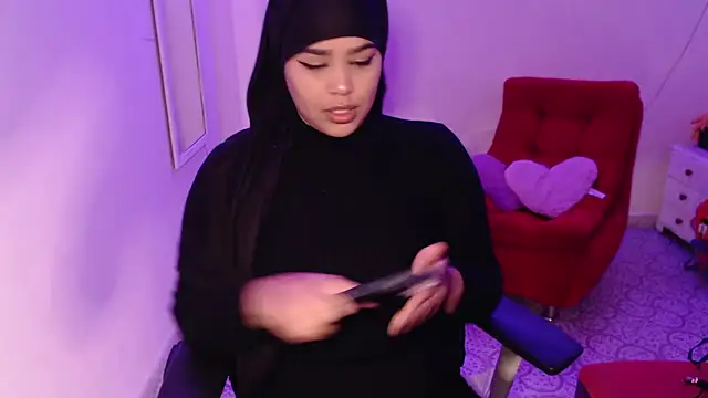 VenussTits97 online show from January 7, 2026, 11:32 pm