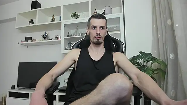 ToddClaytonn online show from April 21, 2026, 1:39 pm