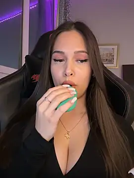 Snapshot of EricaWalls chatting on February 28, 2026, 3:55 pm EricaWalls online show from February 28, 2026, 3:55 pm