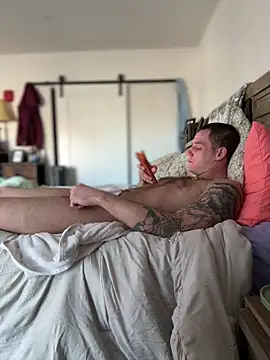 PeytonJohnn online show from November 18, 2025, 5:05 pm