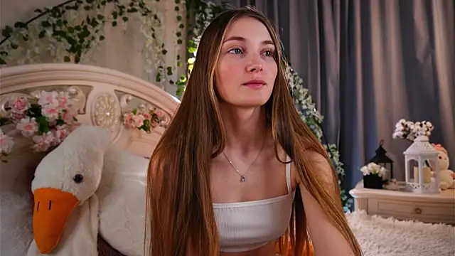 MonaEldon online show from November 7, 2025, 2:16 am