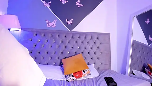 Snapshot of AriannaDavis chatting on February 14, 2025, 8:26 pm AriannaDavis online show from February 14, 2025, 8:26 pm