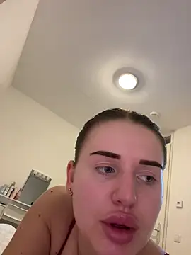 yourhornyslut online show from February 19, 2026, 7:00 pm