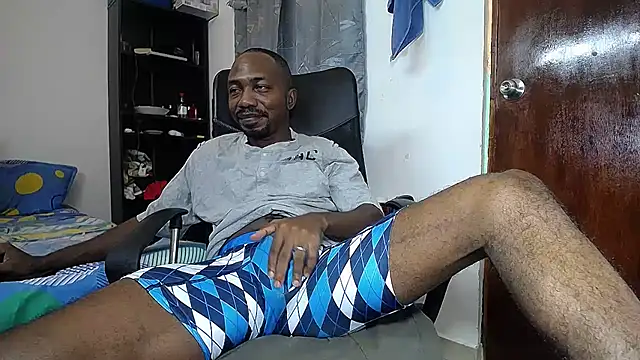 black  diiamond online show from February 14, 2025, 11:31 am