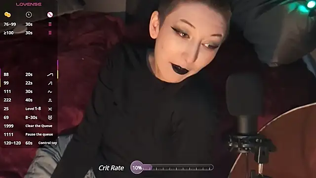 lovelylucyy online show from February 20, 2025, 3:12 am