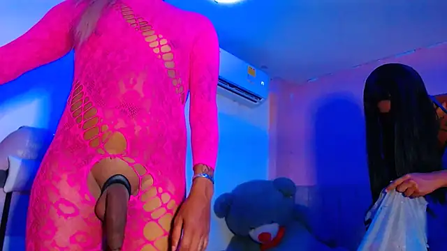 vanessa nauthygirls online show from March 23, 2026, 6:41 pm