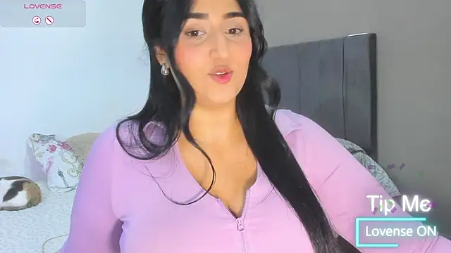 Snapshot of curvy_jhacky chatting on February 6, 2026, 10:39 pm curvy jhacky online show from February 6, 2026, 10:39 pm