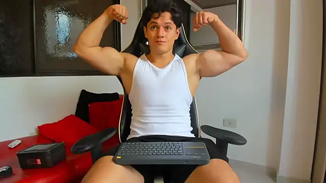 Snapshot of julian_wallace chatting on March 2, 2026, 5:42 pm julian wallace online show from March 2, 2026, 5:42 pm