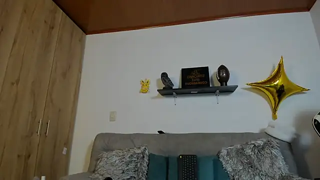 julian wallace online show from November 15, 2025, 7:07 pm