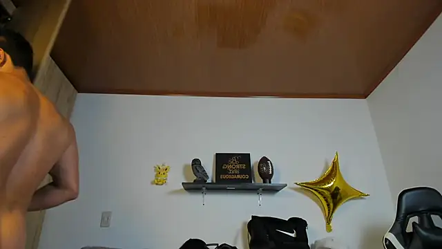 julian wallace online show from December 3, 2025, 4:17 pm