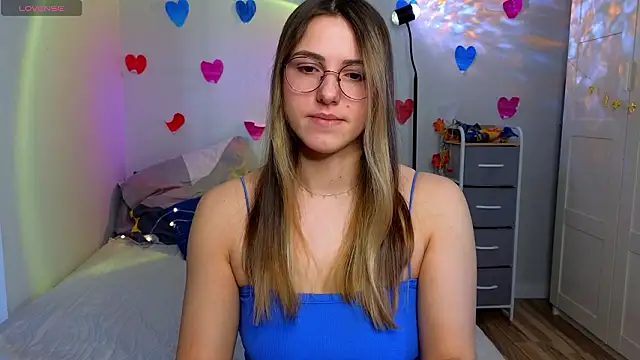 Snapshot of sophia_euphoriaa chatting on March 14, 2026, 7:47 am sophia euphoriaa online show from March 14, 2026, 7:47 am