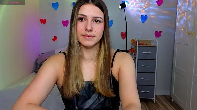 Snapshot of sophia_euphoriaa chatting on March 22, 2026, 9:00 am sophia euphoriaa online show from March 22, 2026, 9:00 am