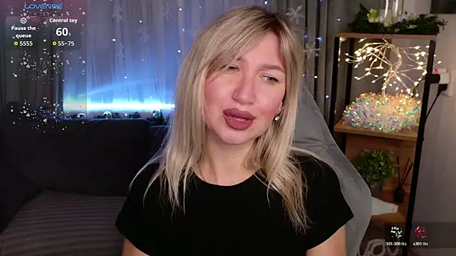 MilaBott online show from December 21, 2025, 7:15 pm