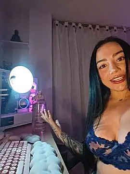 helena smith online show from April 6, 2026, 4:41 am