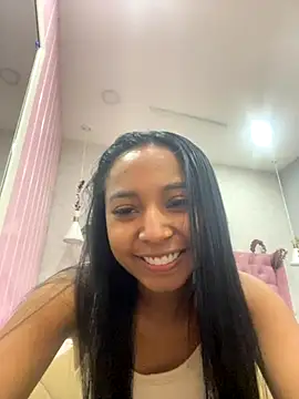 Snapshot of GabrielaLugo chatting on October 8, 2025, 11:34 am GabrielaLugo online show from October 8, 2025, 11:34 am