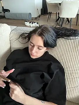 Lena Lang online show from February 28, 2026, 10:48 am