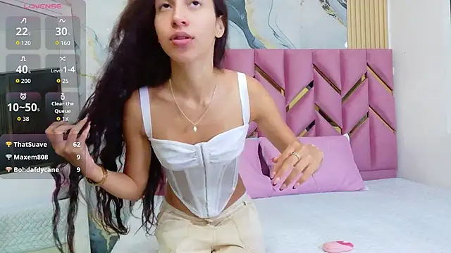 Snapshot of Beautifulskinny18 chatting on December 21, 2025, 7:59 pm Beautifulskinny18 online show from December 21, 2025, 7:59 pm