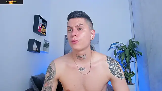 Yeiko Romero  online show from September 21, 2025, 4:50 am