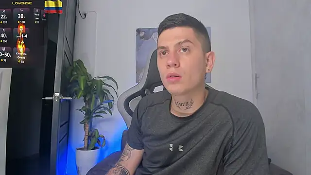 Yeiko Romero  online show from November 14, 2025, 8:23 pm