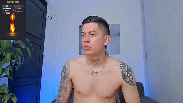 Yeiko Romero  online show from October 5, 2025, 9:55 am