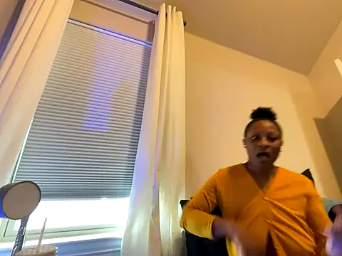 wynterheat online show from November 17, 2025, 3:27 pm