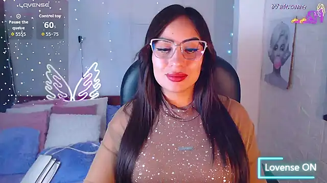 Paulina 627 online show from April 19, 2026, 4:30 pm