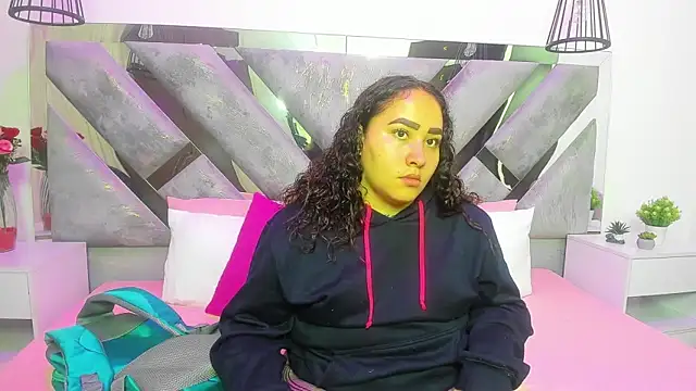 Snapshot of Ayla_martinez chatting on September 10, 2025, 1:59 am Ayla martinez online show from September 10, 2025, 1:59 am
