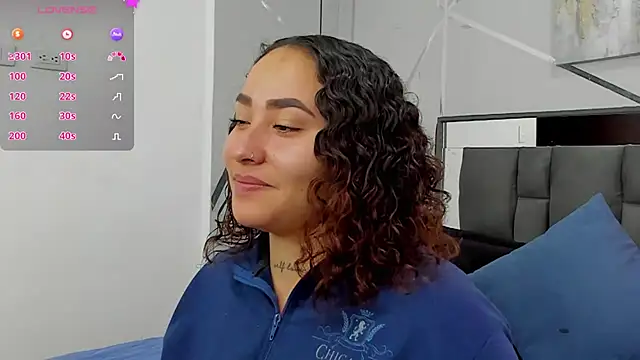 Snapshot of Ayla_martinez chatting on March 19, 2025, 1:32 am Ayla martinez online show from March 19, 2025, 1:32 am