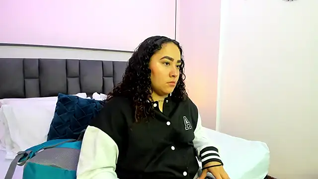 Ayla martinez online show from October 28, 2025, 2:12 am