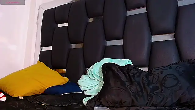 Snapshot of RyanRizzo chatting on February 4, 2025, 5:21 am RyanRizzo online show from February 4, 2025, 5:21 am