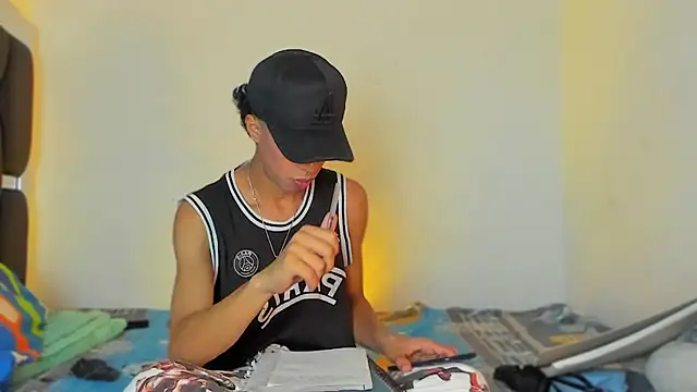 RyanRizzo online show from November 5, 2025, 5:27 pm